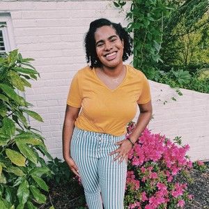 Meet your Posher, Avery